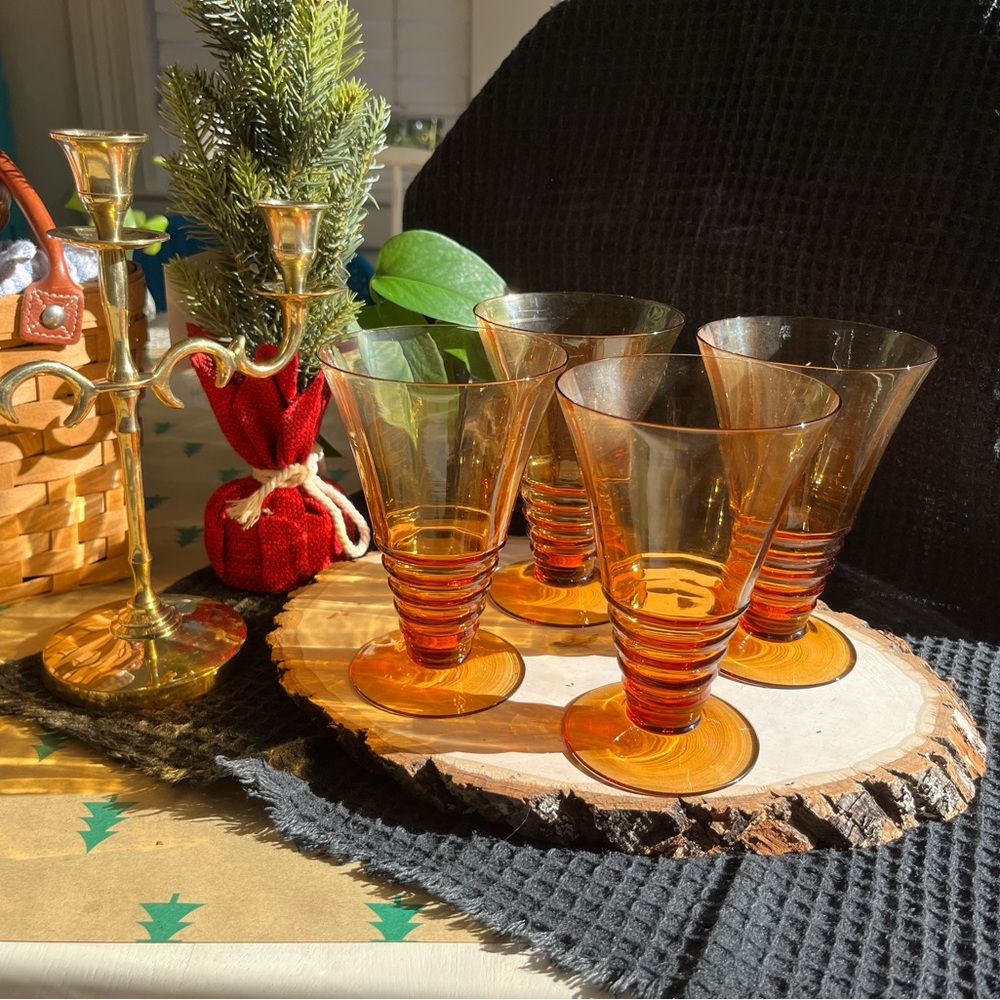 4 amber ribbed vintage antique glasses - Picture 1 of 8
